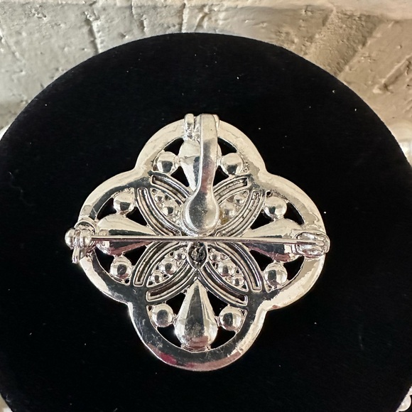 Premier Designs Pearl and Silver Toned Layered Necklaces with Enhancement Pin - Picture 9 of 10